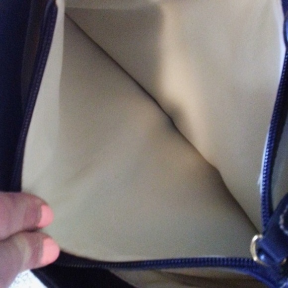 Authentic CarryLand Bag Size Medium Navy Blue - Picture 5 of 16